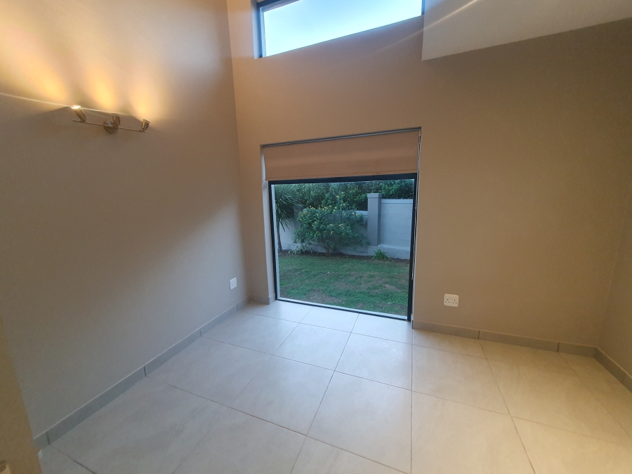 3 Bedroom Property for Sale in Le Grand Golf Estate Western Cape